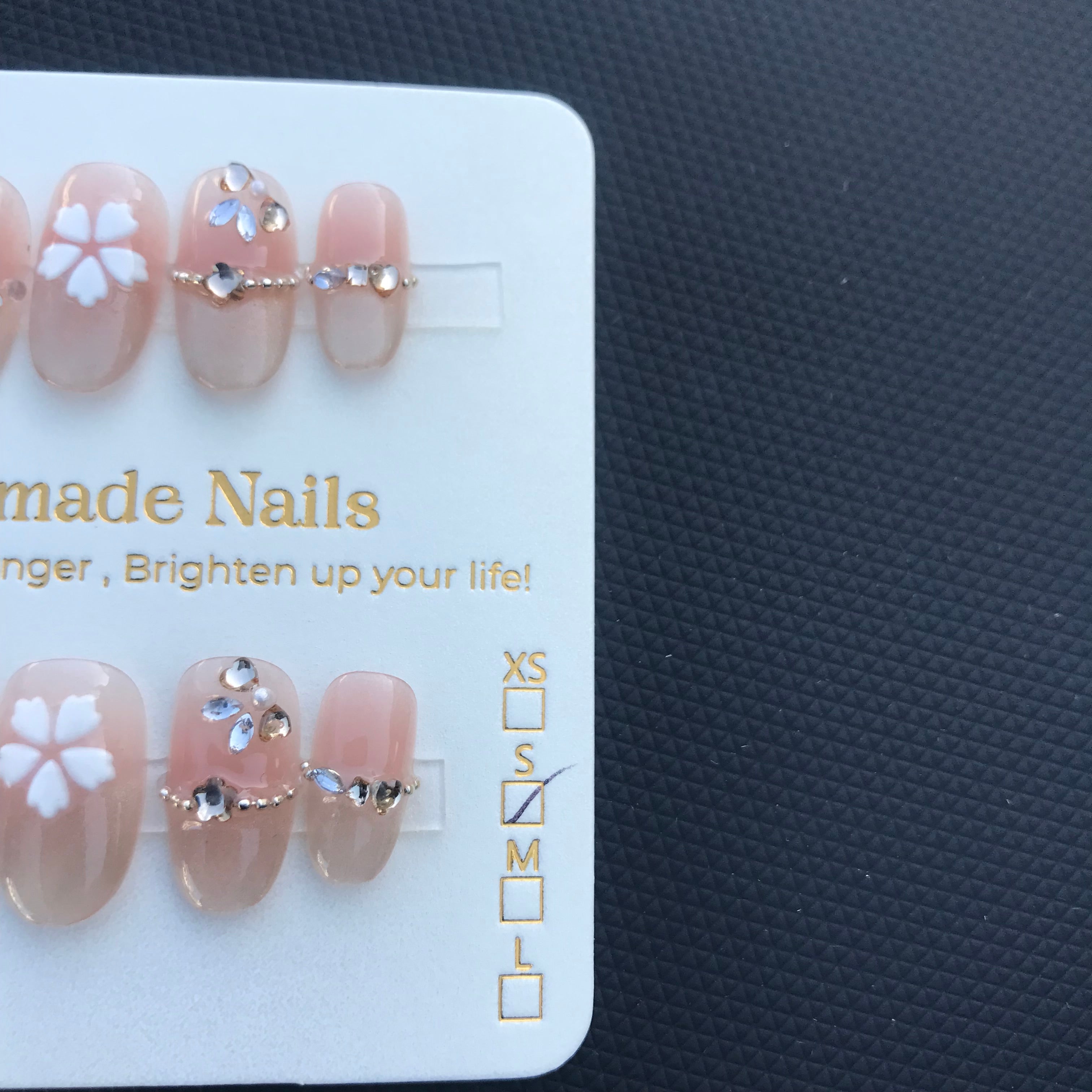 Stoned, pink and flowery press on nails